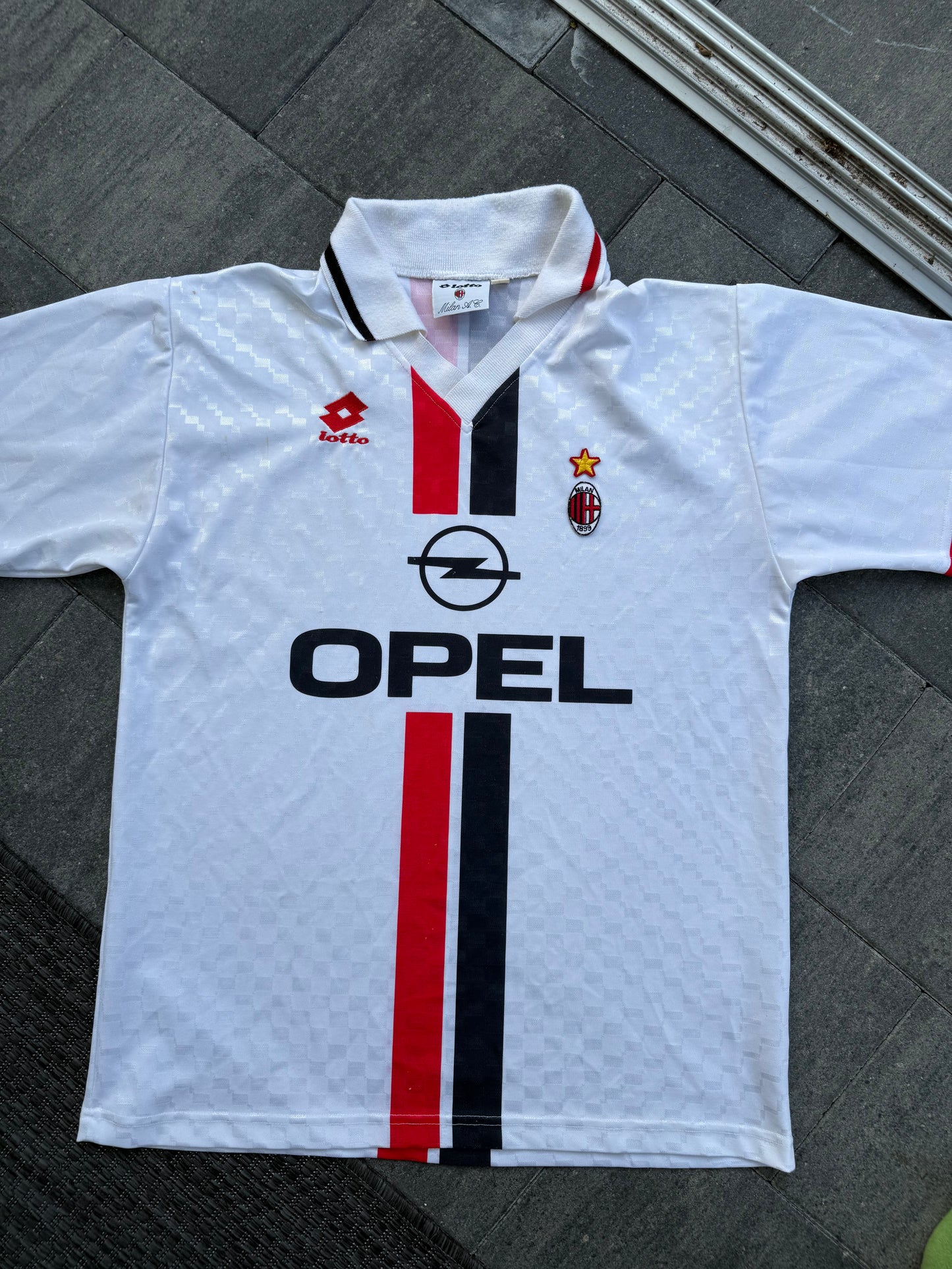 AC Milan 1995/1996 Away Shirt (L)