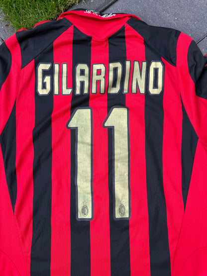 AC Milan 2005/2006 Home Shirt (#11 Gilardino) (M)