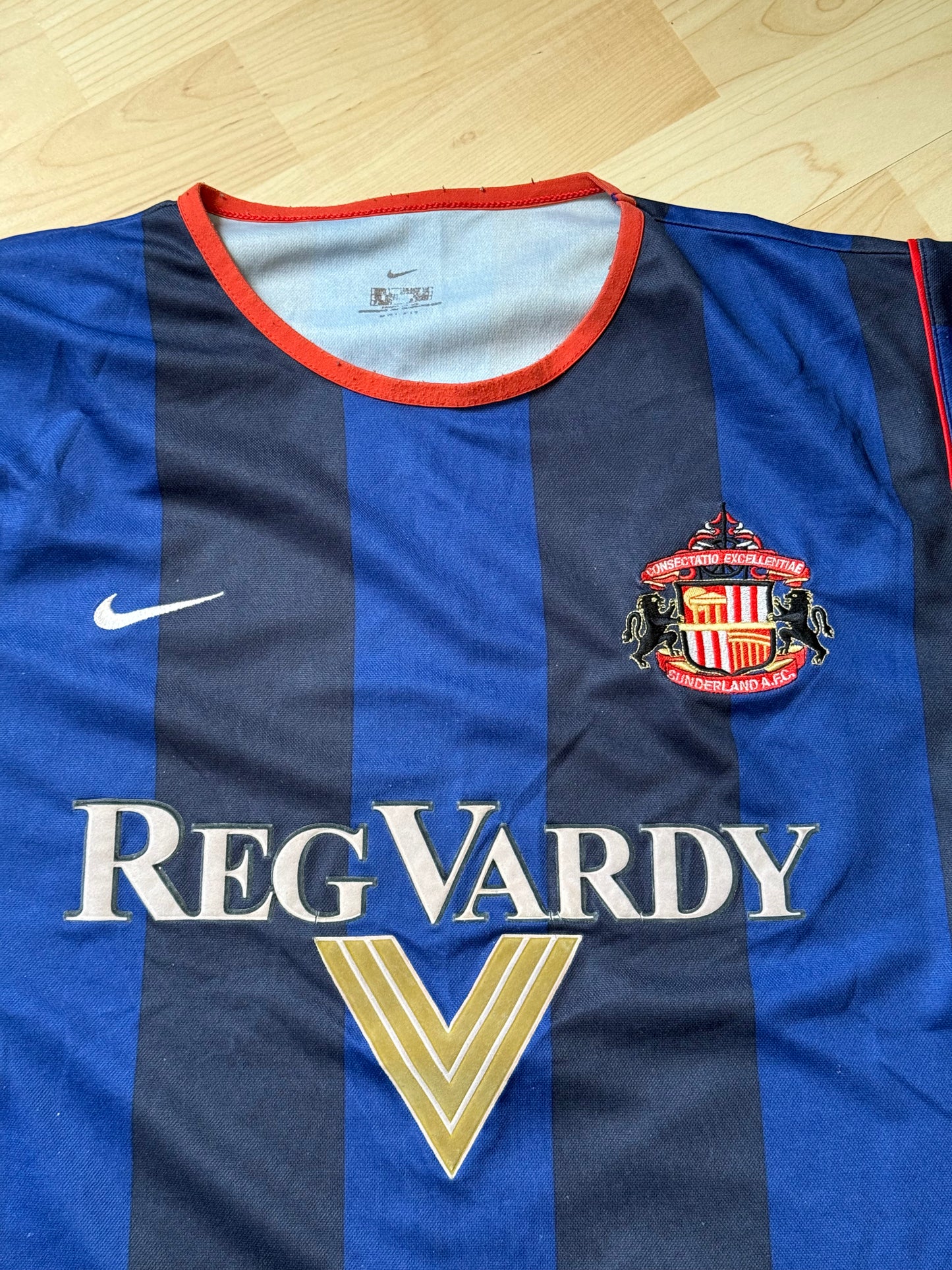 Sunderland 2001/2002 Away Shirt (#10 Phillips) (L)