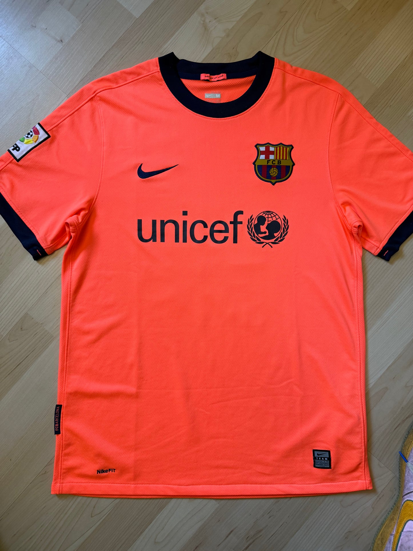 Barcelona 2009/2010 Away Shirt (#10 Messi) (M)