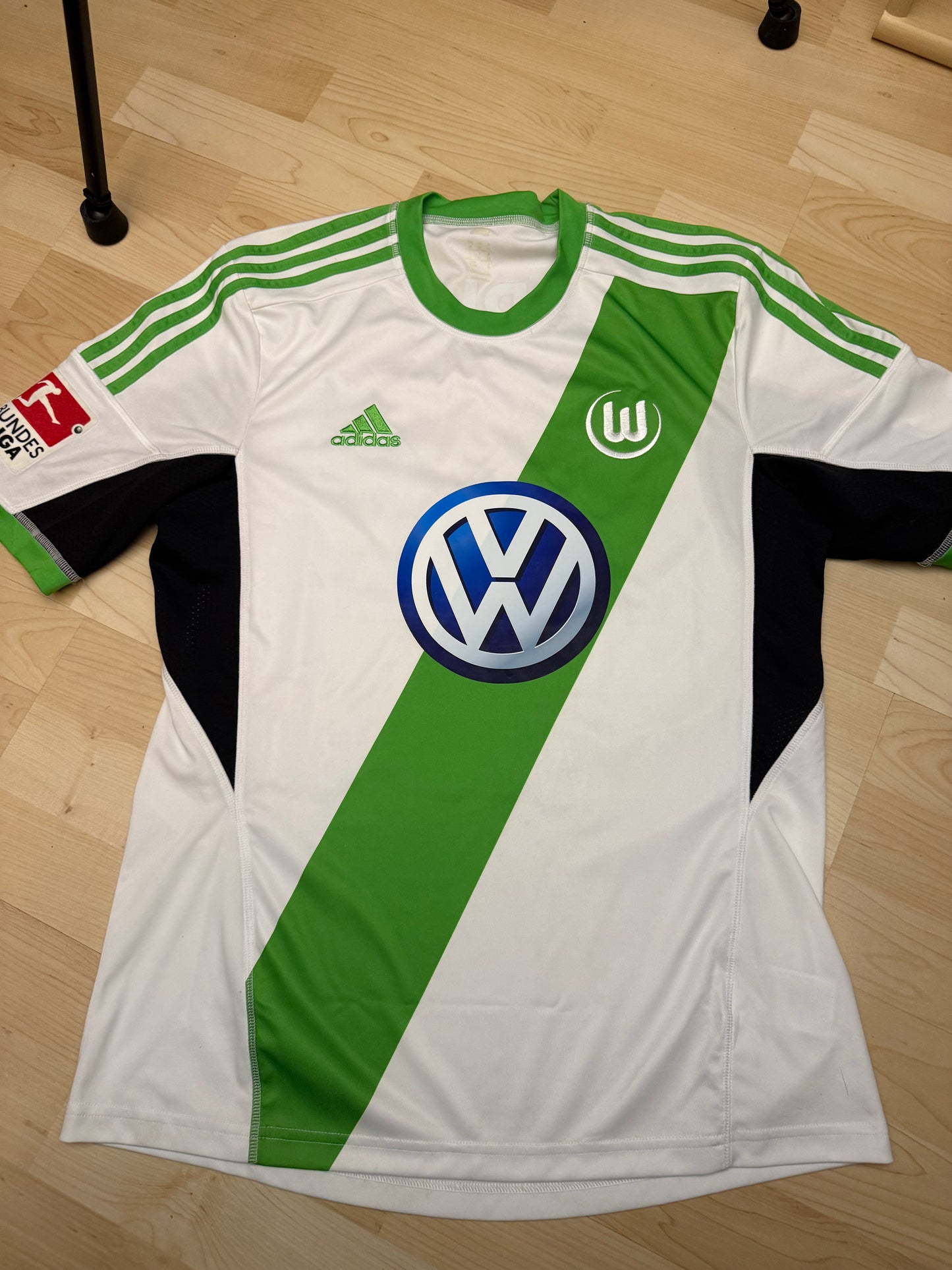 VFL Wolfsburg 2013/2014 Home Shirt (#14 De Bruyne) (M)
