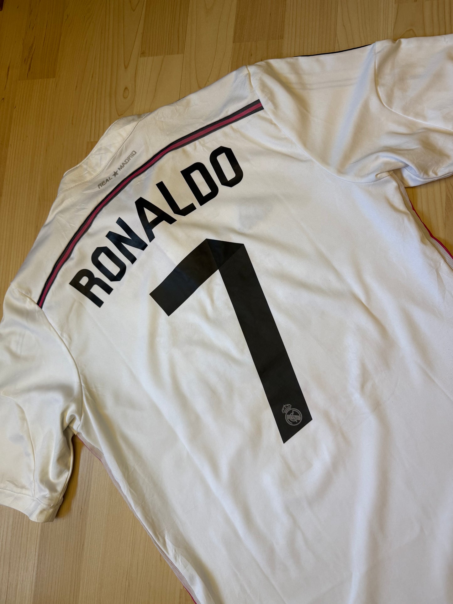 Real Madrid 2014/2015 Home Shirt (#7 Ronaldo) (M)