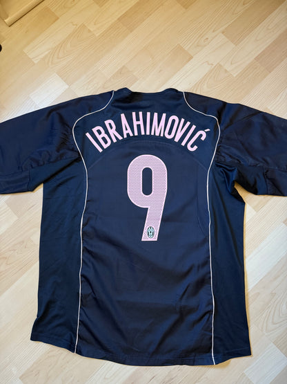 Juventus 2004/2005 Away Shirt (#9 Ibrahimovic) (XL)