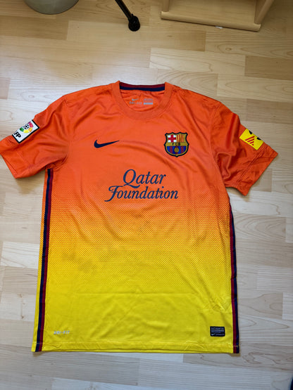 Barcelona 2012/2013 Away Shirt (#8 Iniesta) (M)