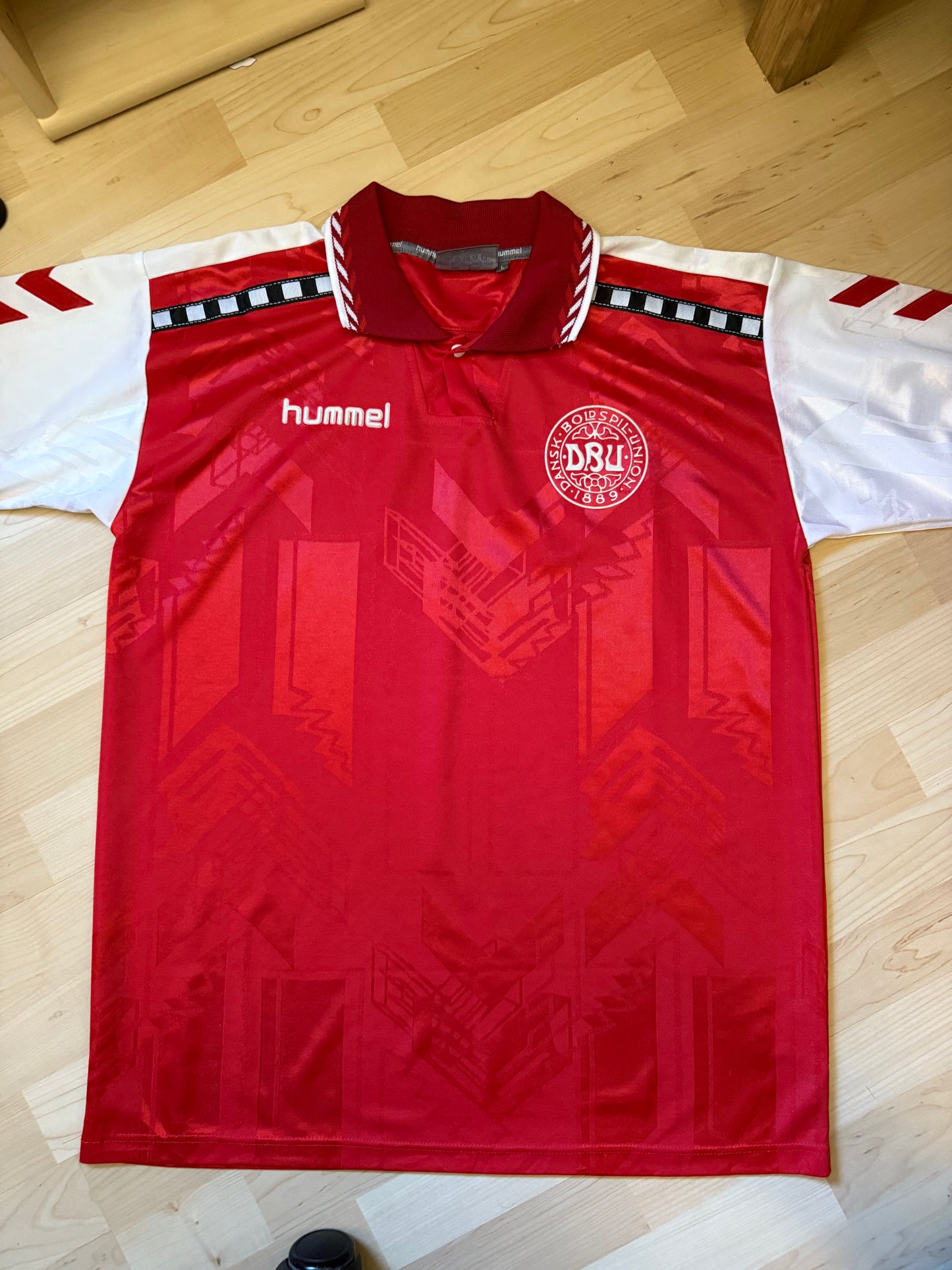 Denmark 1996/1998 Home Shirt (L)