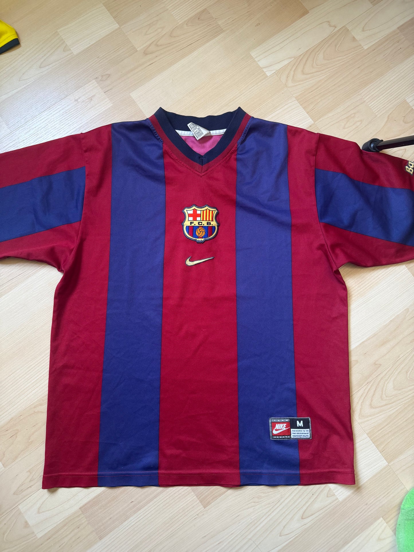 Barcelona 1998/1999 Home Shirt (M)