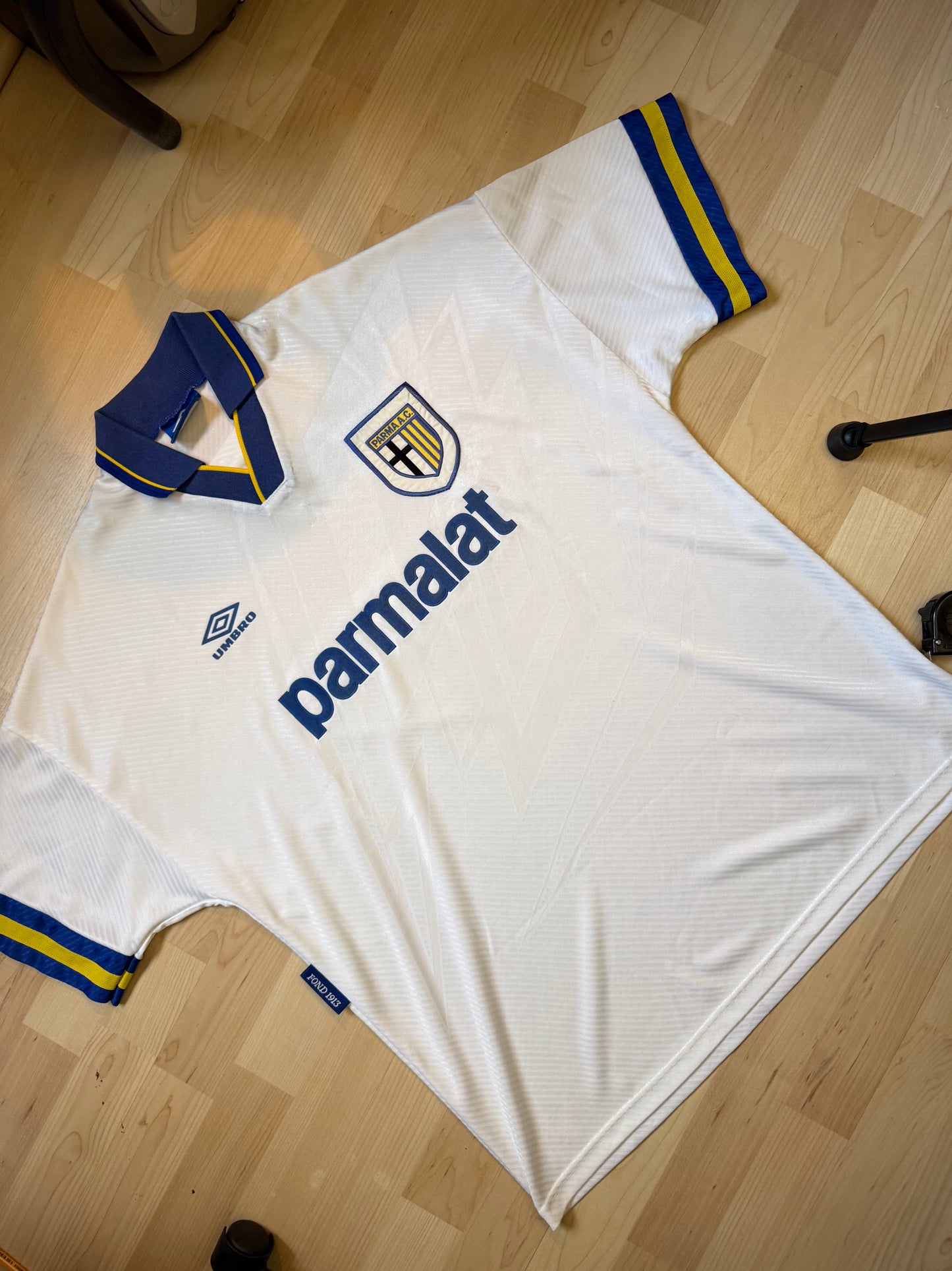 Parma 1993/1995 Away Shirt (XL)