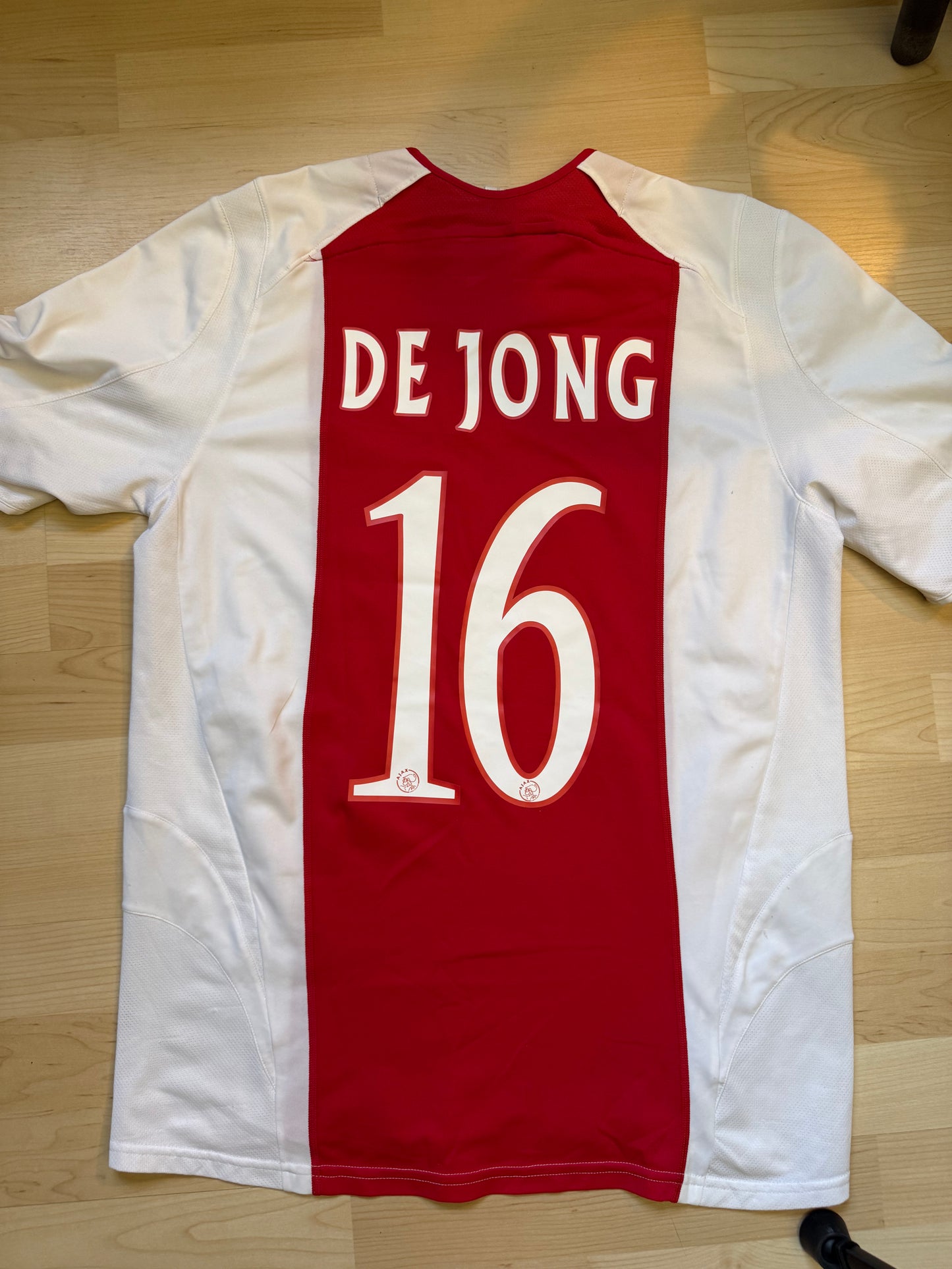 Ajax 2005/2006 Home Shirt (#16 Nigel De Jong) (M)