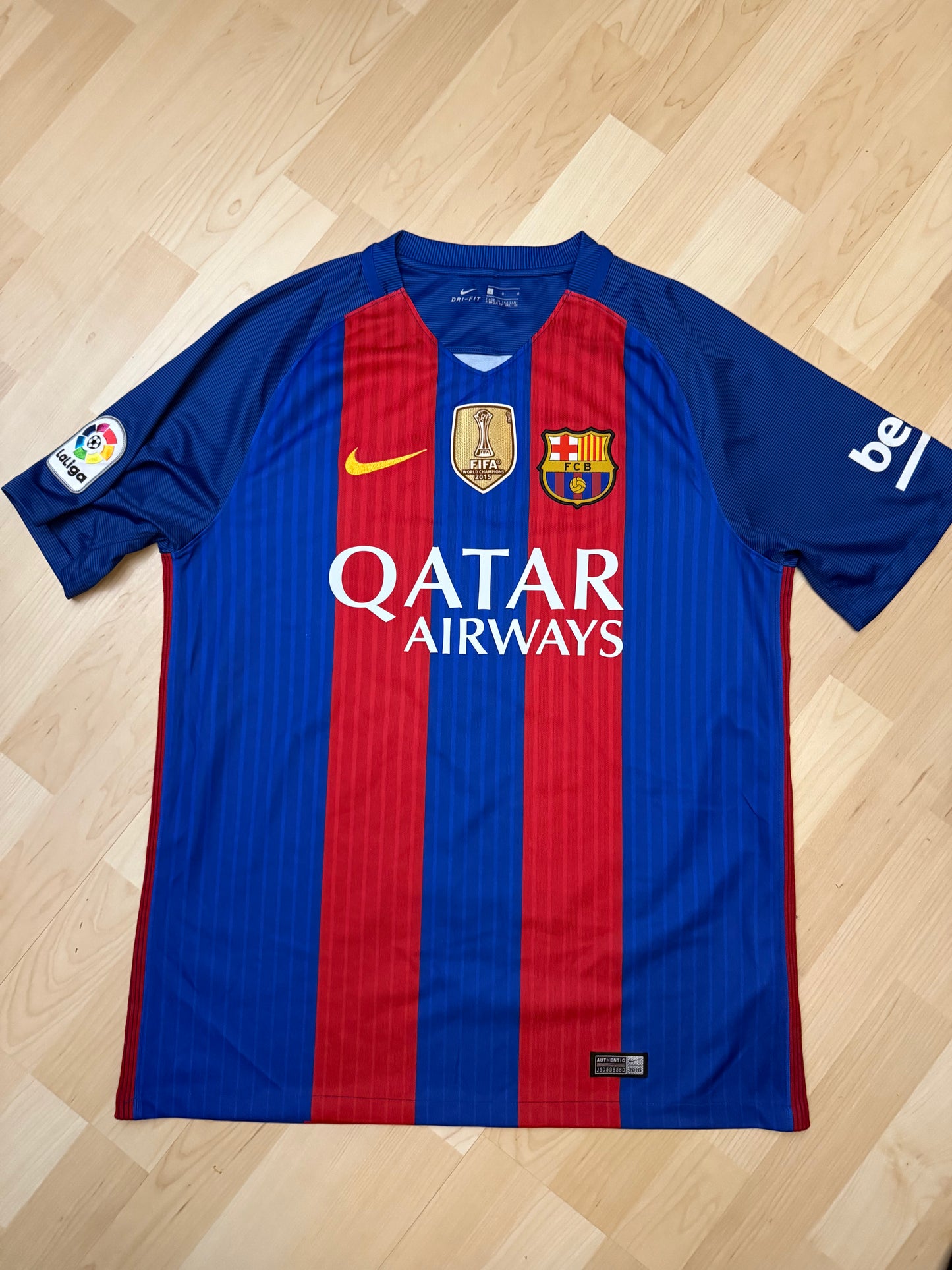 Barcelona 2015/2016 Home Shirt (#10 Messi) (L)