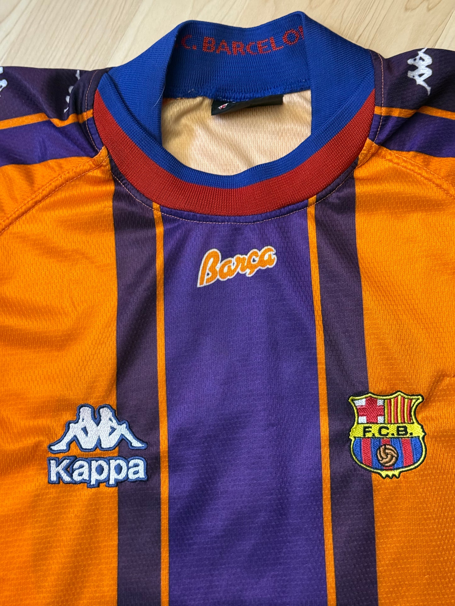 Barcelona 1997/1998 Away  Shirt (#10) (L)
