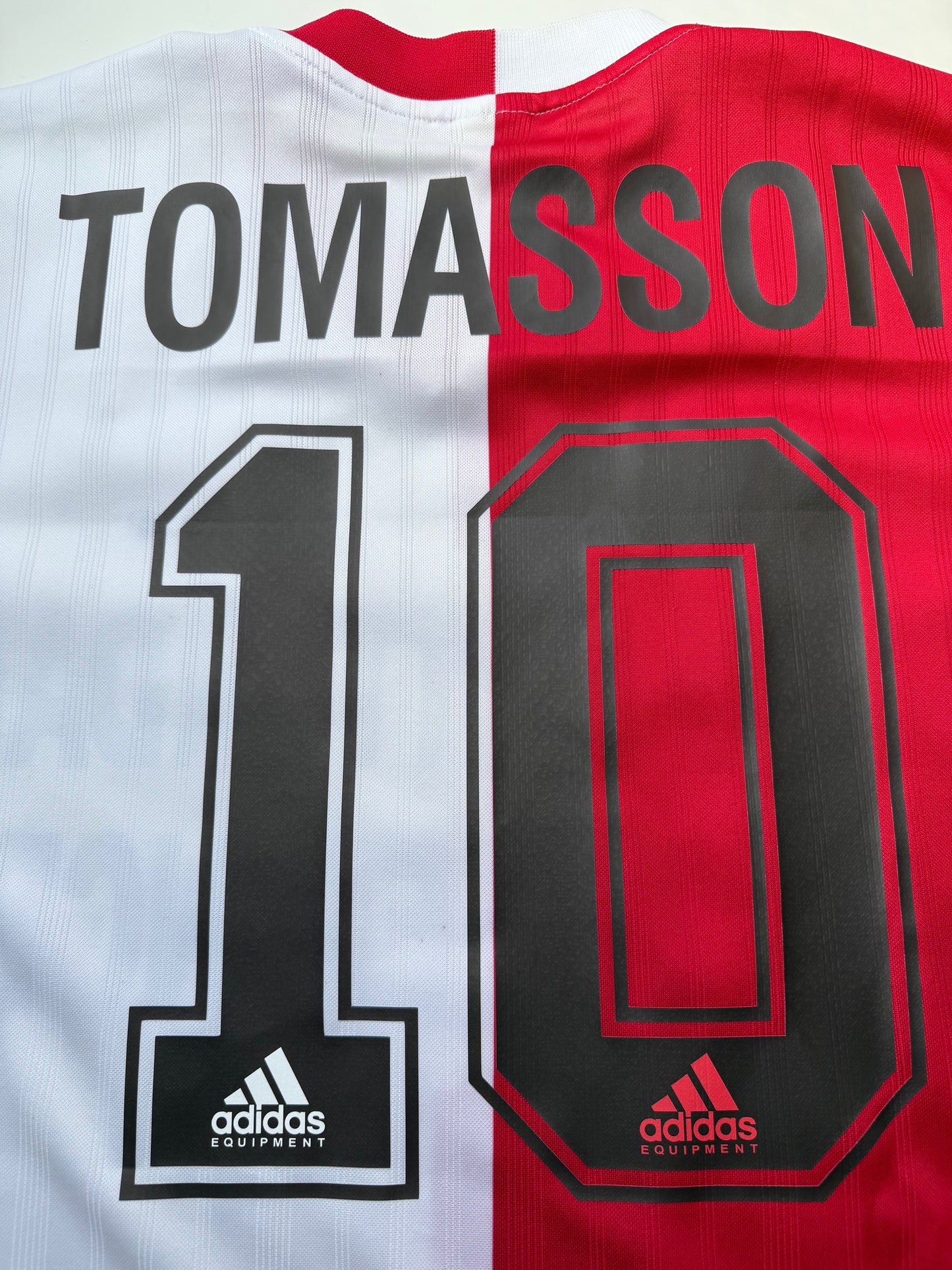 Feyenoord 1999/2000 Home Shirt #10 Tomasson (M/L)