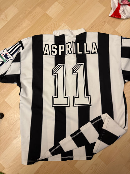 Newcastle United 1995/1997 Home Shirt (#11 Asprilla) (XL)