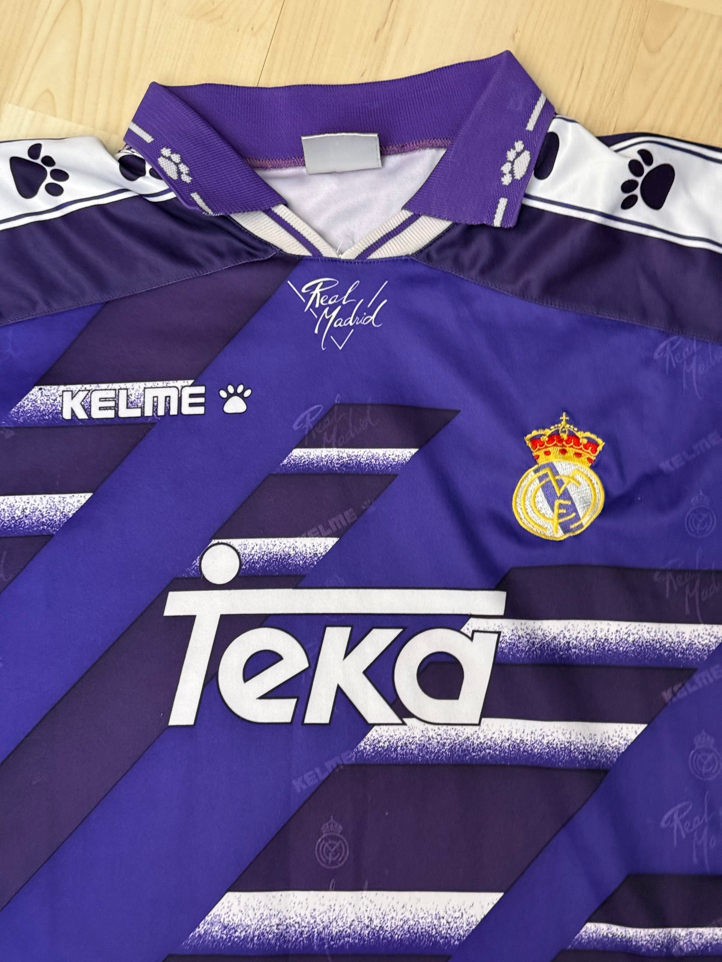 Real Madrid 1994/1996 Away Shirt Longsleeve (L/XL)
