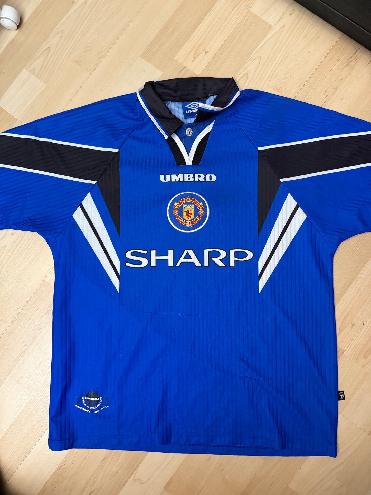 Manchester United 1996/1998 Third Shirt (L)