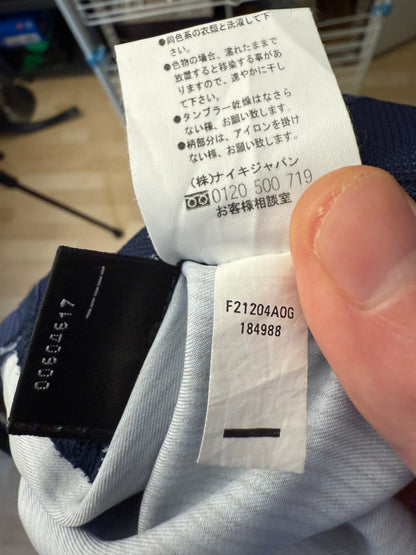 Arsenal 2002/2003 Away Shirt (#10 Bergkamp) (L/XL)