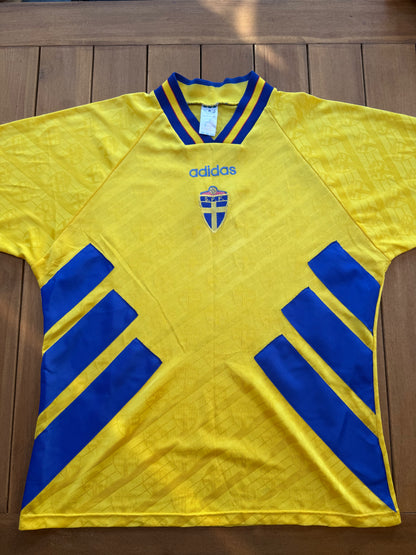 Sweden 1994/1996 Home Shirt (L)