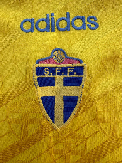 Sweden 1994/1996 Home Shirt (L)