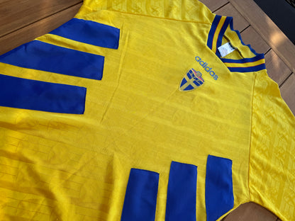 Sweden 1994/1996 Home Shirt (L)