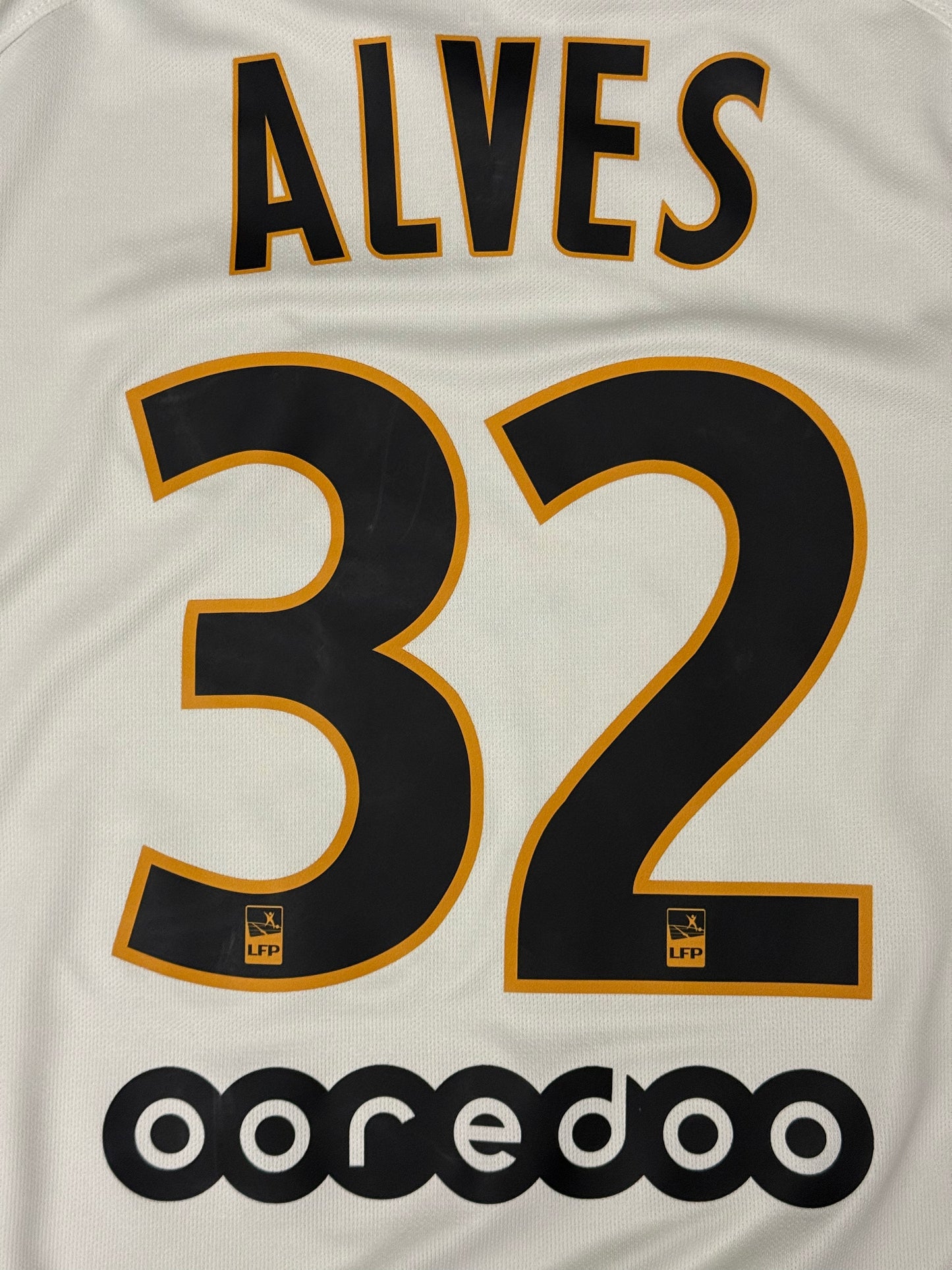 PSG 2018/2019 Away Shirt (#32 Alves) (M)