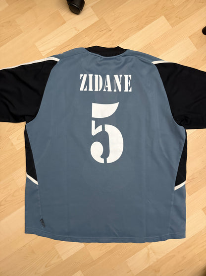 Real Madrid 2001/2002 Third Shirt (#5 Zidane) (XL)