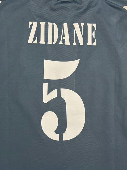 Real Madrid 2001/2002 Third Shirt (#5 Zidane) (XL)