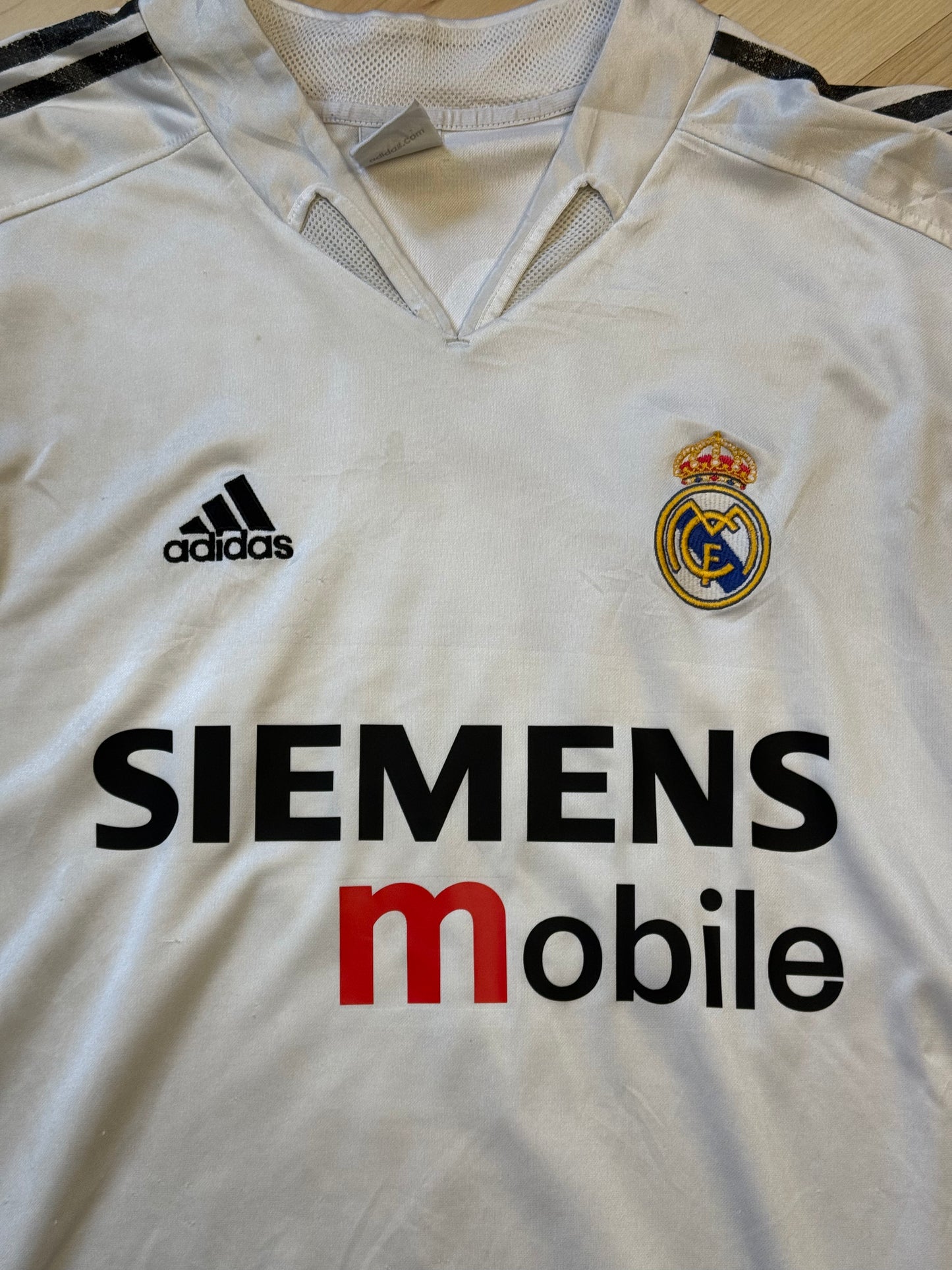 Real Madrid 2004/2005 Home Shirt (#5 Zidane) (XL)