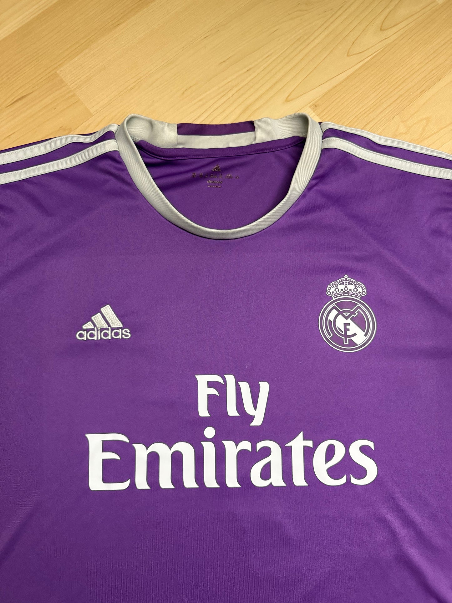 Real Madrid 2016/2017 Away Shirt (#7 Ronaldo) (XXL)