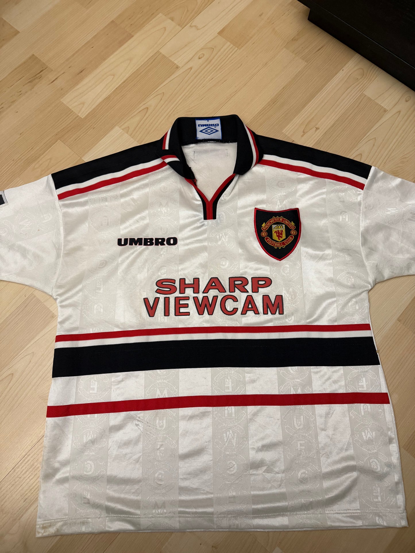 Manchester United 1997/1999 Away Shirt (XL)