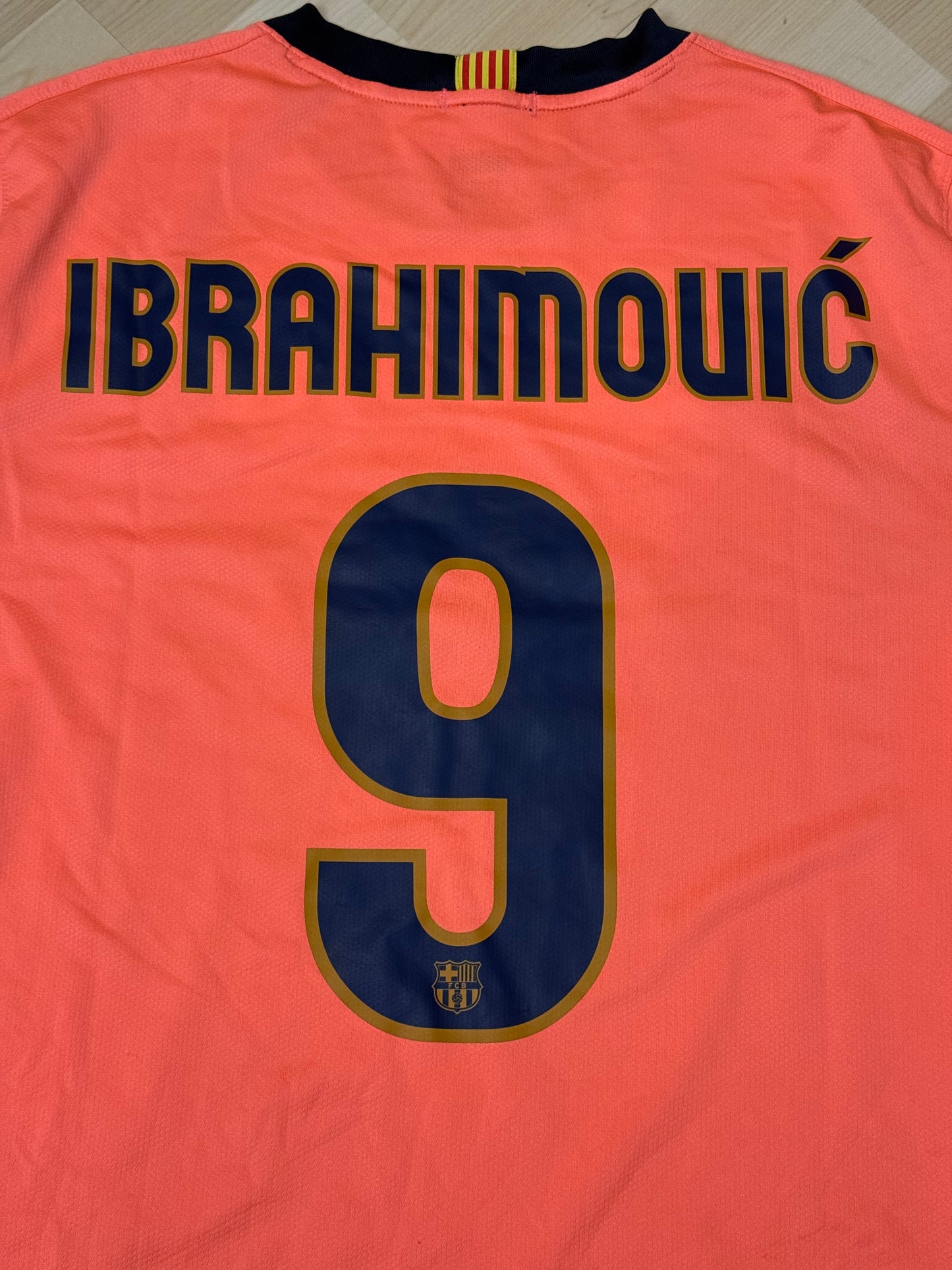 Barcelona 2008/2010 Away Shirt (#9 Ibrahimovic) (L)