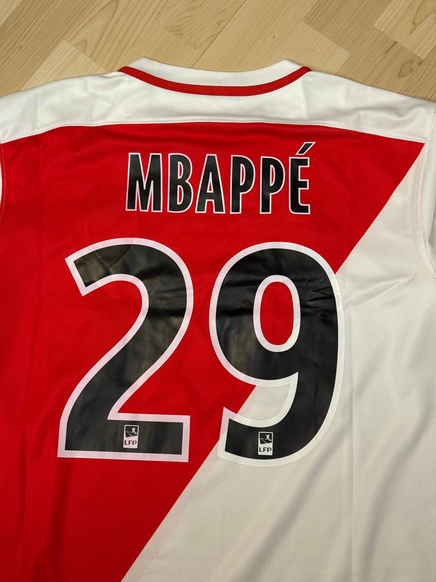 AS Monaco 2015/2016 Home Shirt (#29 Mbappé) (L)