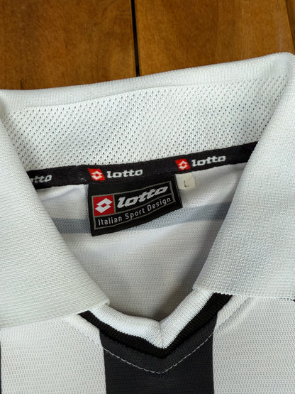 Juventus 2001/2002 Home UCL Shirt (#17 Trezeguet) (L)