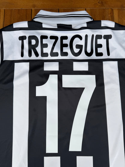 Juventus 2001/2002 Home UCL Shirt (#17 Trezeguet) (L)