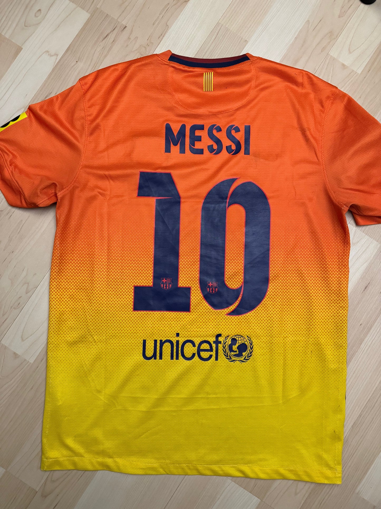 Barcelona 2012/2013 Away Shirt (#10 Messi) (M)