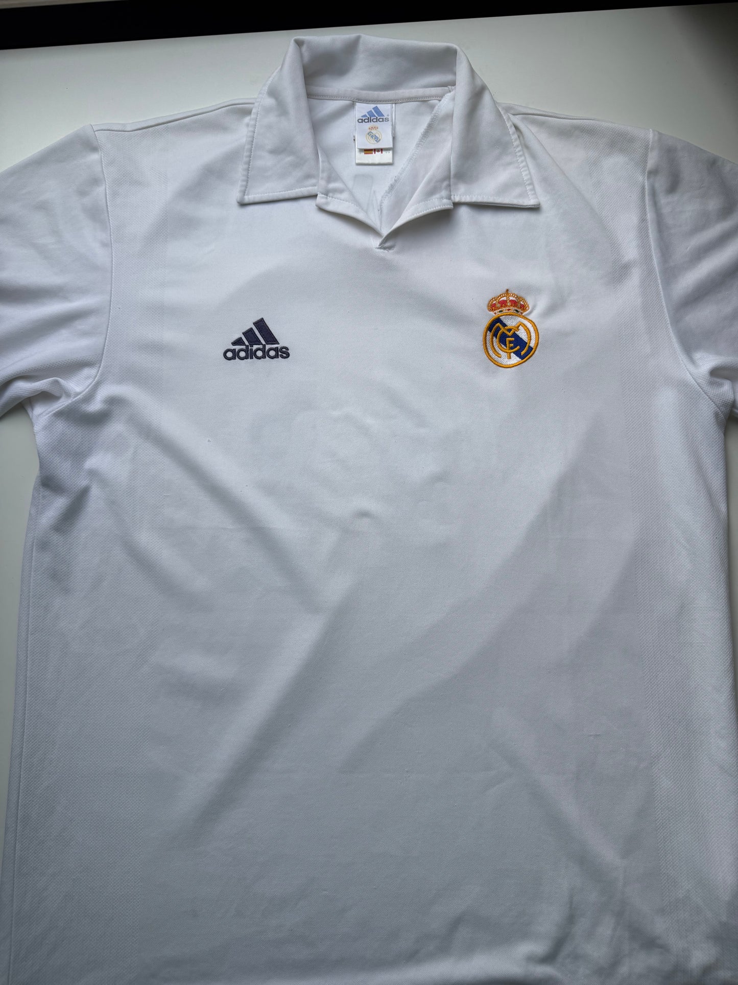 Real Madrid 2001/2002 Home Shirt (#11 Ronaldo) (M)