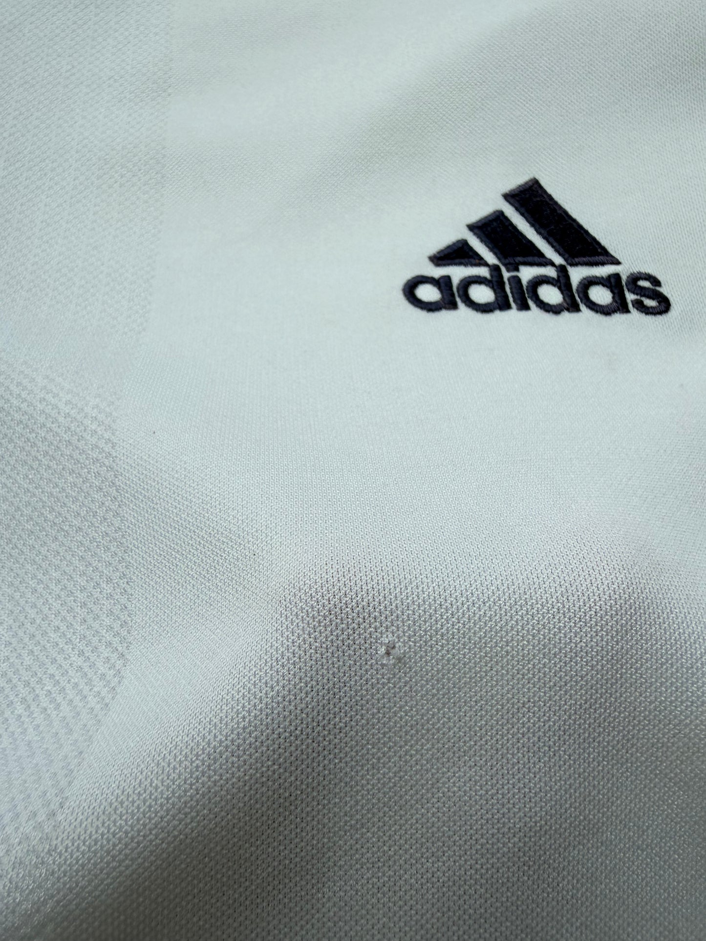 Real Madrid 2001/2002 Home Shirt (#11 Ronaldo) (M)