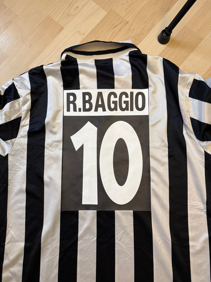 Juventus 1994/1995 Home Shirt (#10 Baggio) (L) (Jaspo)