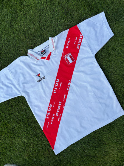Peru 1999 Home Shirt (XL)
