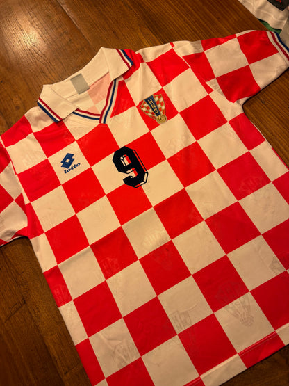 Croatia 1996/1997 Home Shirt (#9 Suker) (M)