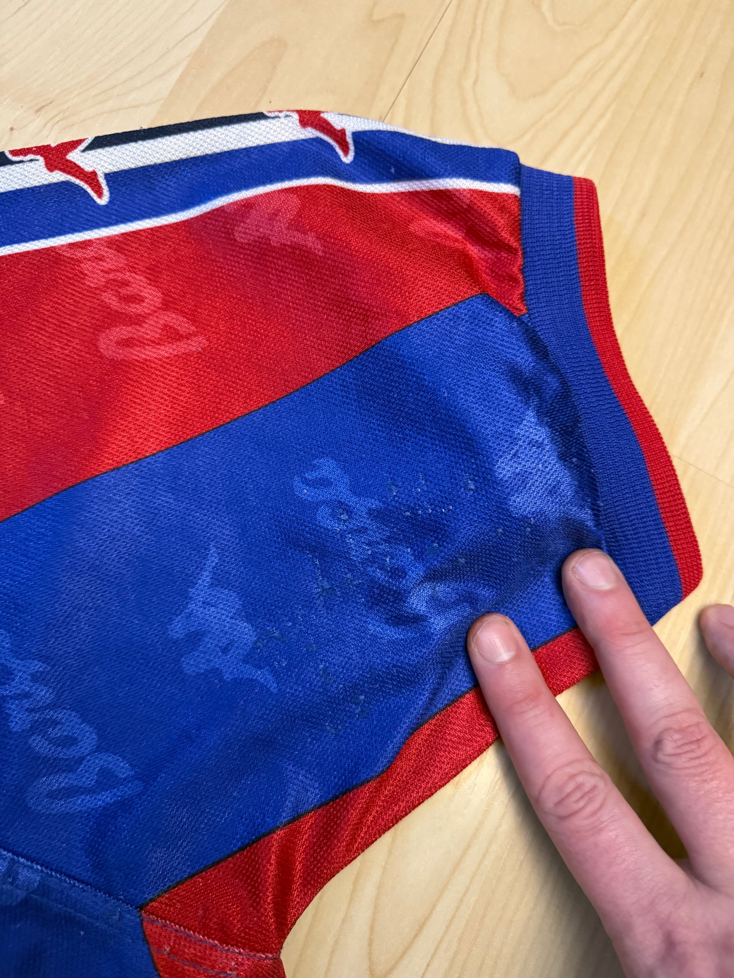 Barcelona 1995/1997 Home Shirt (M)