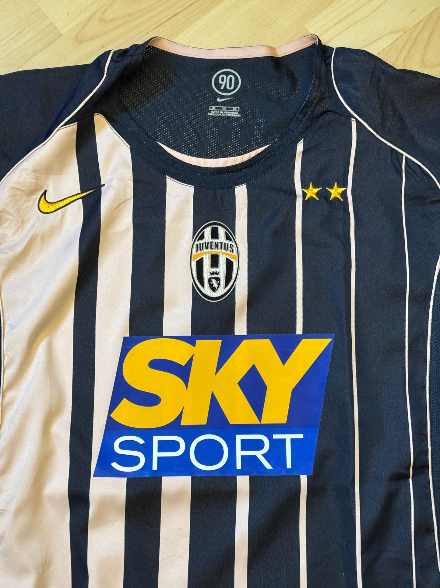 Juventus 2004/2005 Away Shirt (#9 Ibrahimovic) (XL)