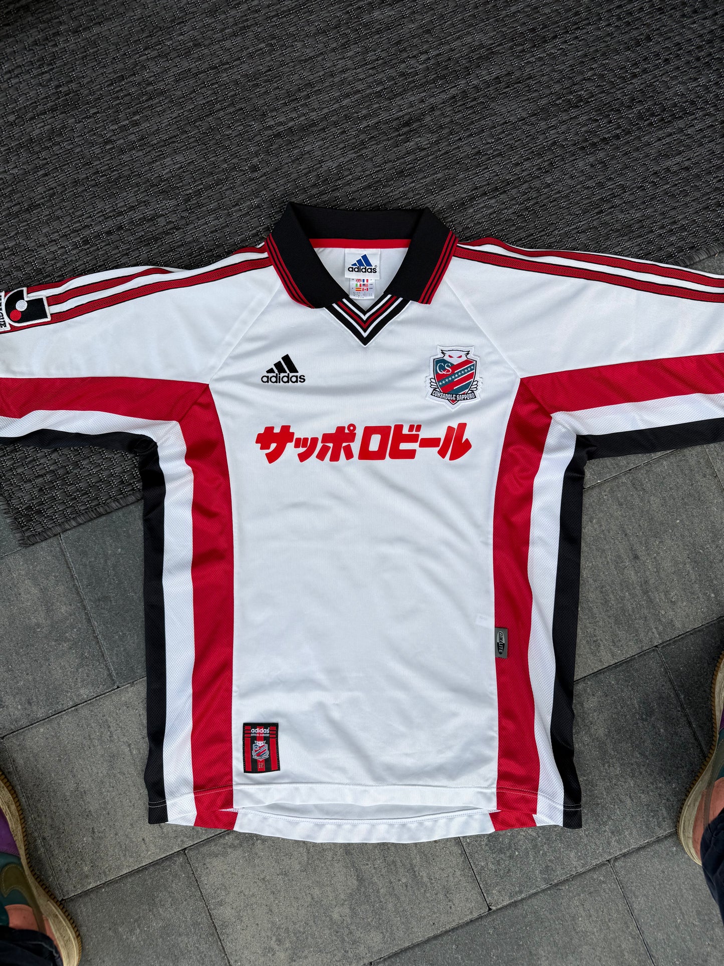 Consadole Sapporo 1999/2000 Away Shirt (L)
