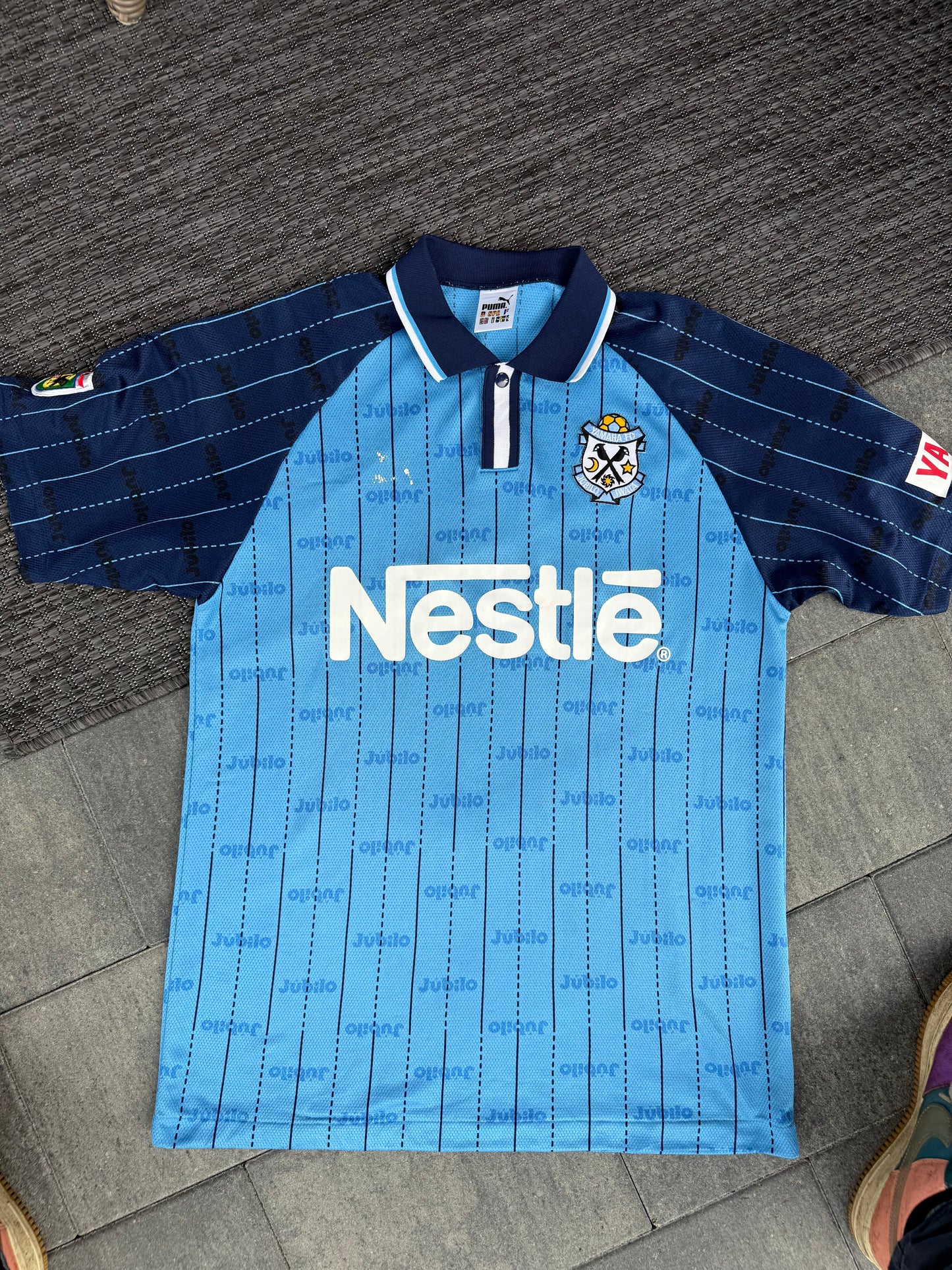 Júbilo Iwata 1998/1999 Home Shirt (M)