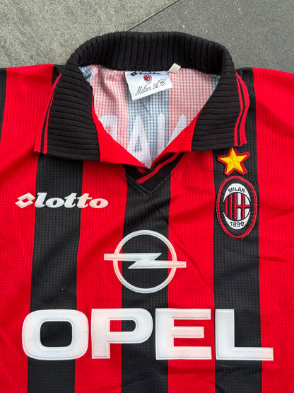 AC Milan 1997/1998 Home Shirt (#30 Leonardo) (L)