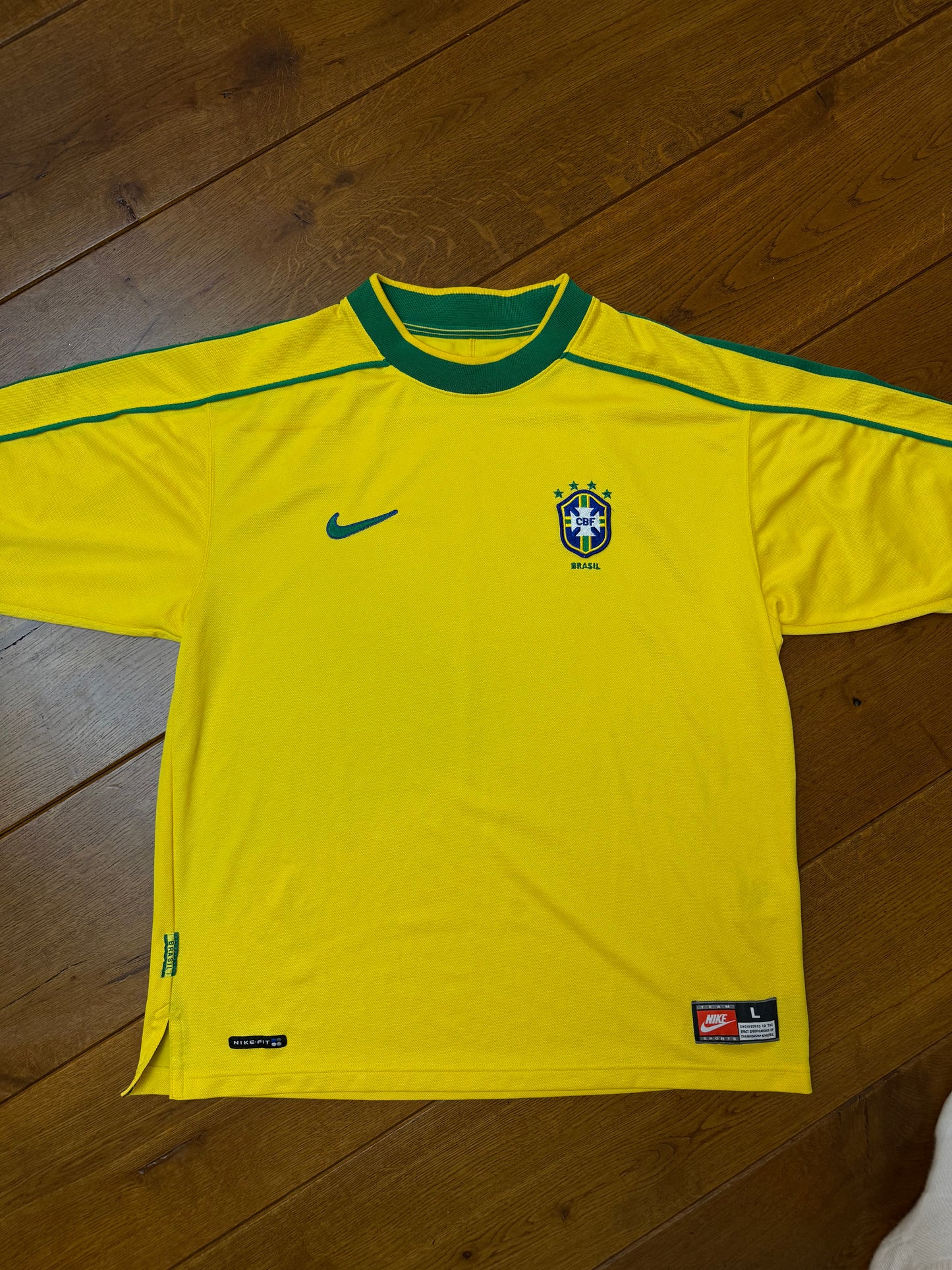 Brazil 1998 Home Shirt (L)