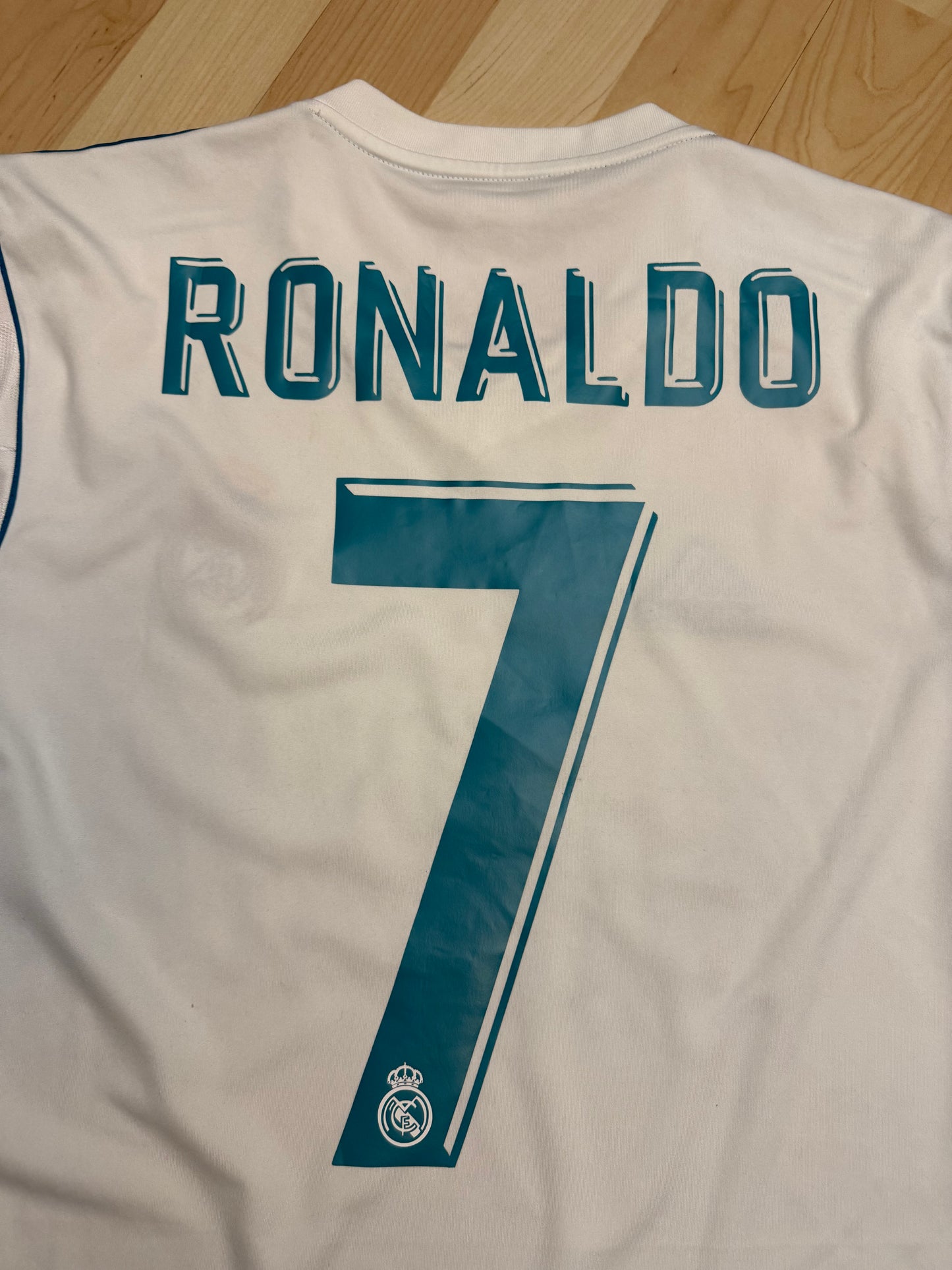 Real Madrid 2017/2018 Home Shirt (#7 Ronaldo) (M)