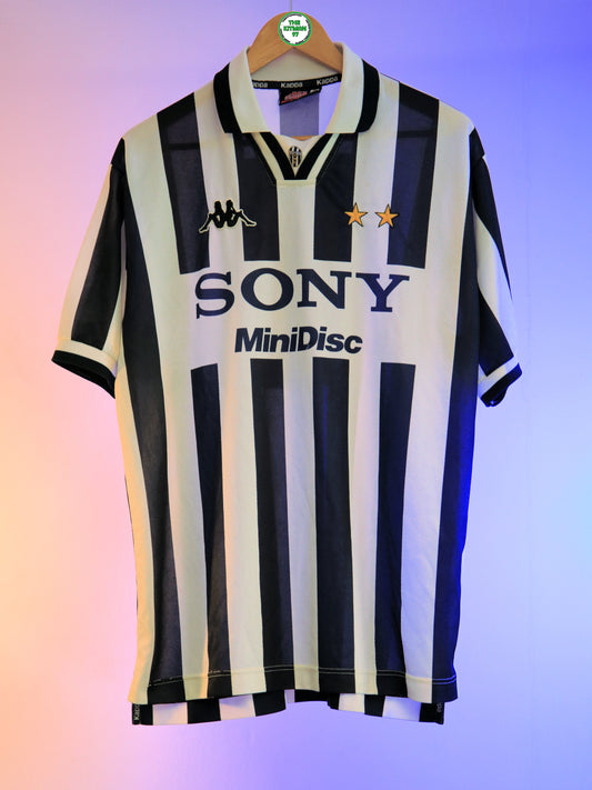 Juventus 1996/1997 Home Shirt (XL)