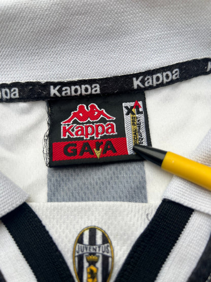 Juventus 1996/1997 Home Shirt (XL)