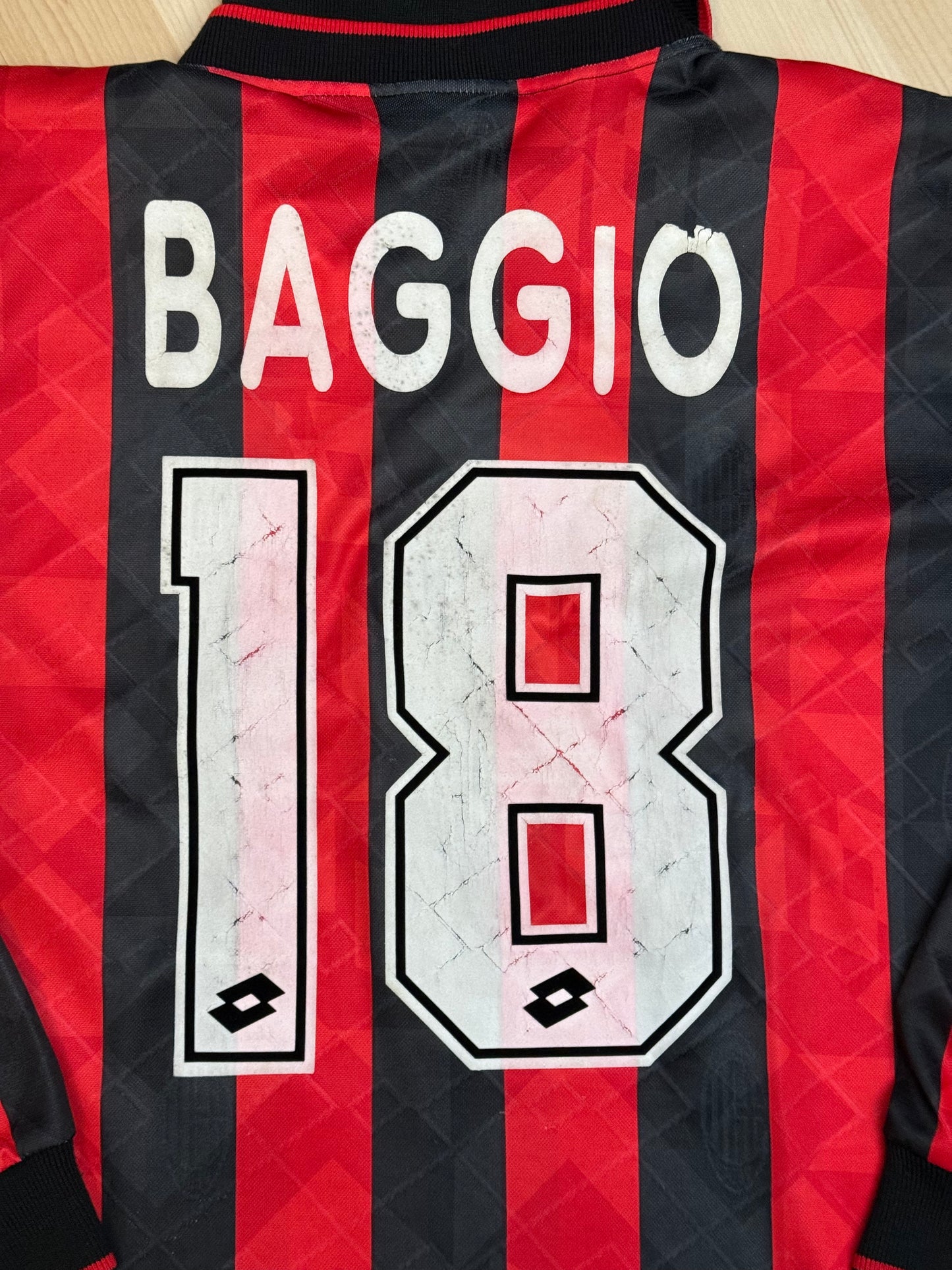 AC Milan 1994/1995 Intercontinental Cup Home Shirt (#18 Baggio) (L/XL)