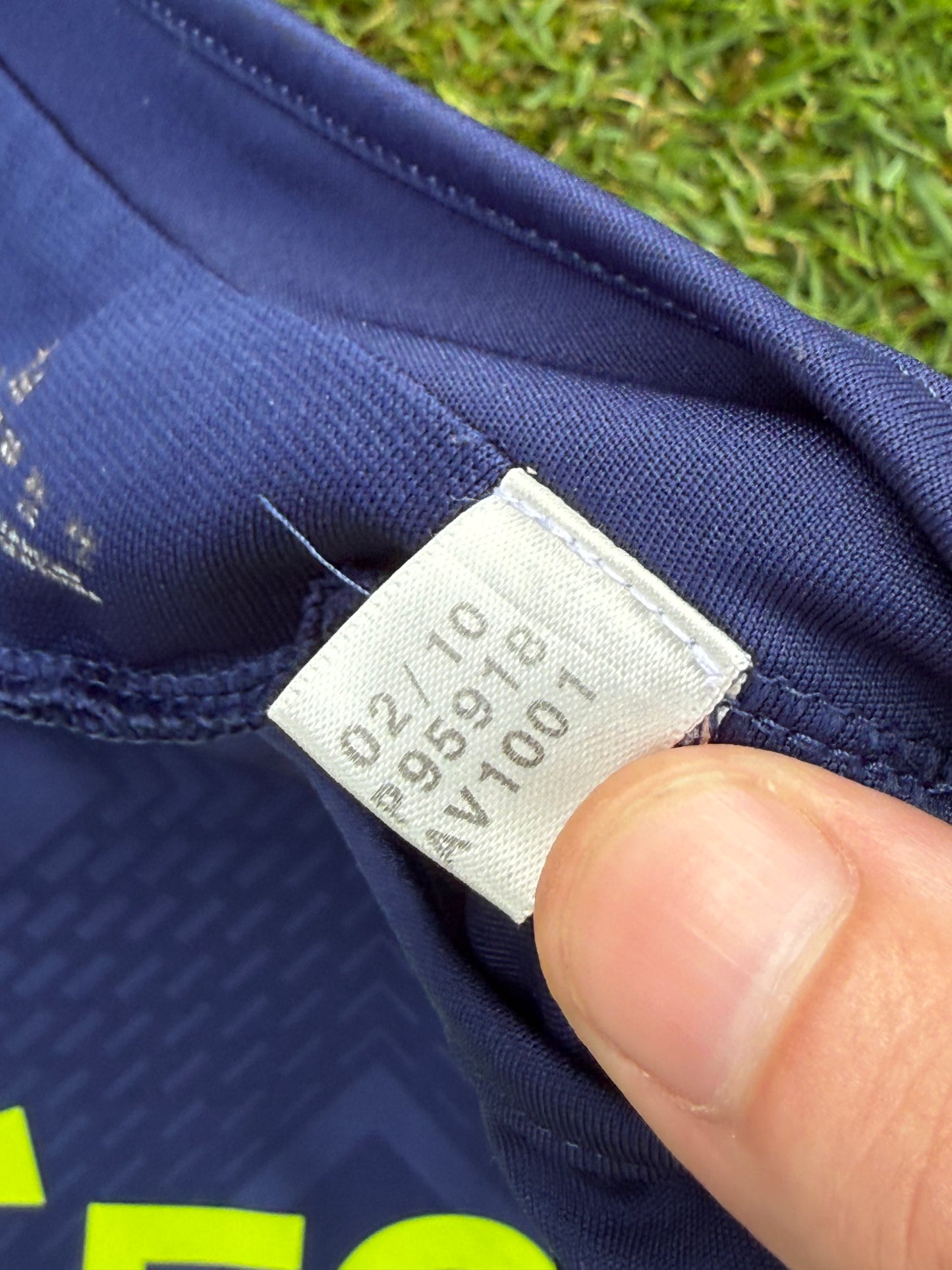 Ajax 2010/2011 Away Shirt (#16 Suárez) (L)