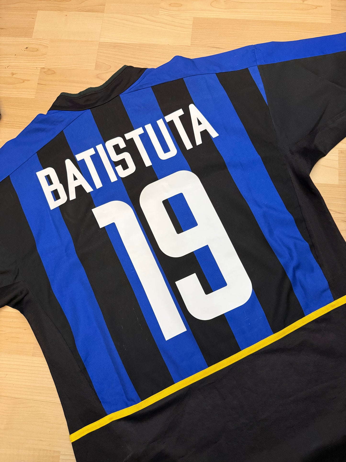 Inter Milan 2002/2003 Home Shirt (#9 Batistuta) (M/L)